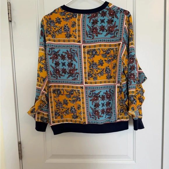 Korean Flower Patterned Blouse - Picture 2 of 4